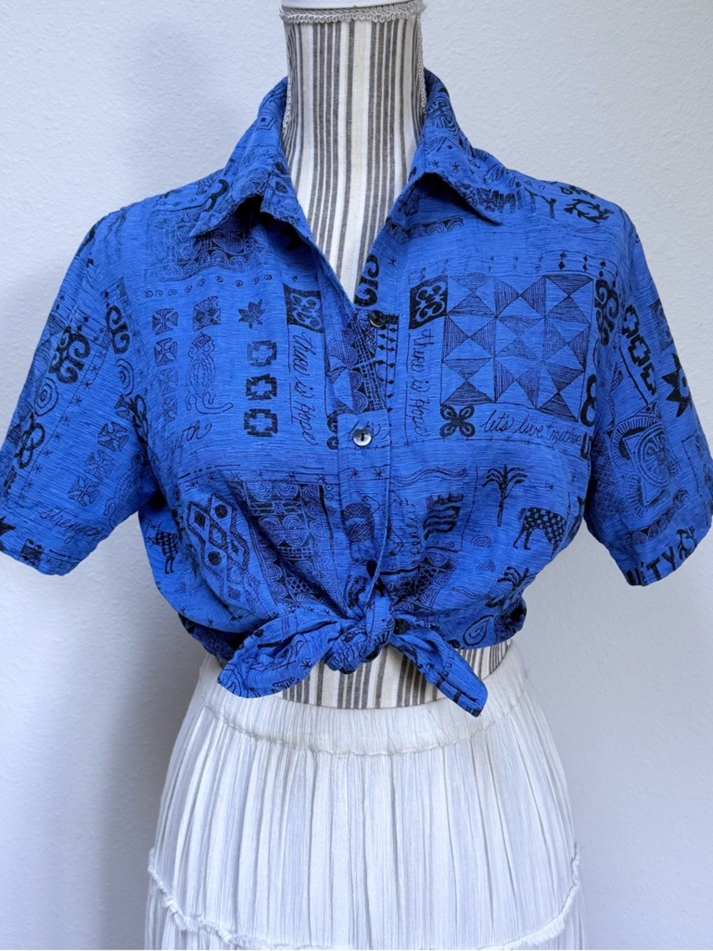 Vintage Chico’s blue silk linen button up abstract print tie front top Sz 0 - Picture 3 of 6